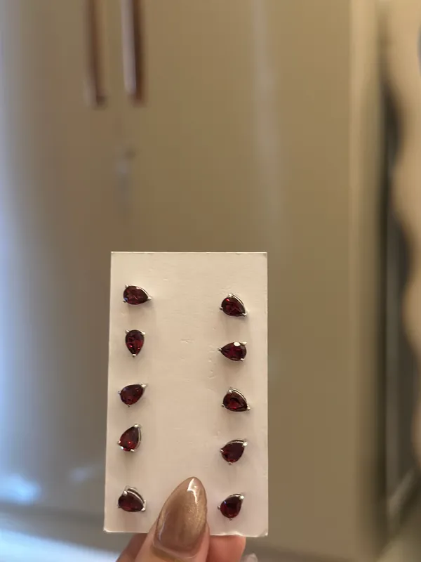 Burgundy_Teardrop_Stud_Earrings_Set_for_Women