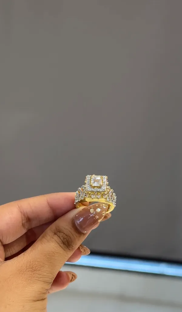 Gold_Tone_Square_Stone_Statement_Ring_for_Women