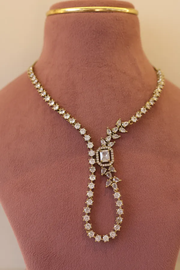 Silver-Tone_Crystal_Necklace_Set_for_Women