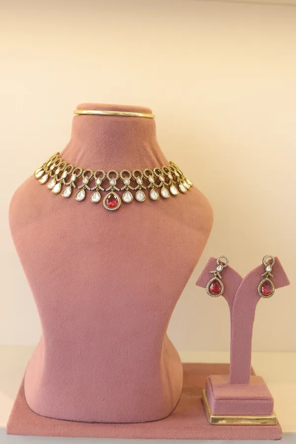 Gold_Tone_Red_Stone_Necklace_Set_for_Women