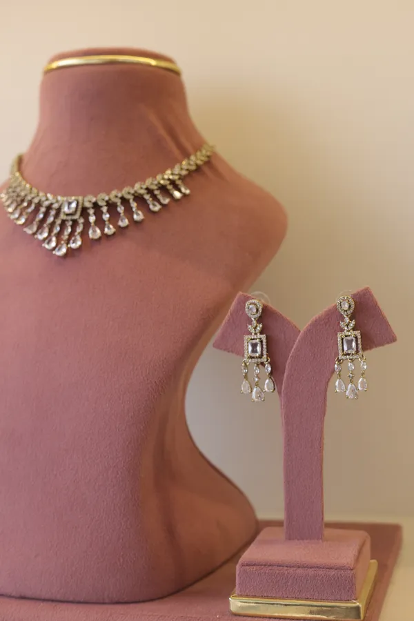 Mauve_Embellished_Ethnic_Blouse_for_Women