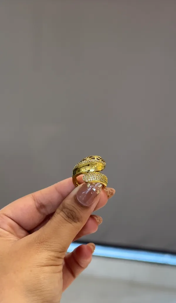 Gold-Tone_Statement_Ring_for_Women