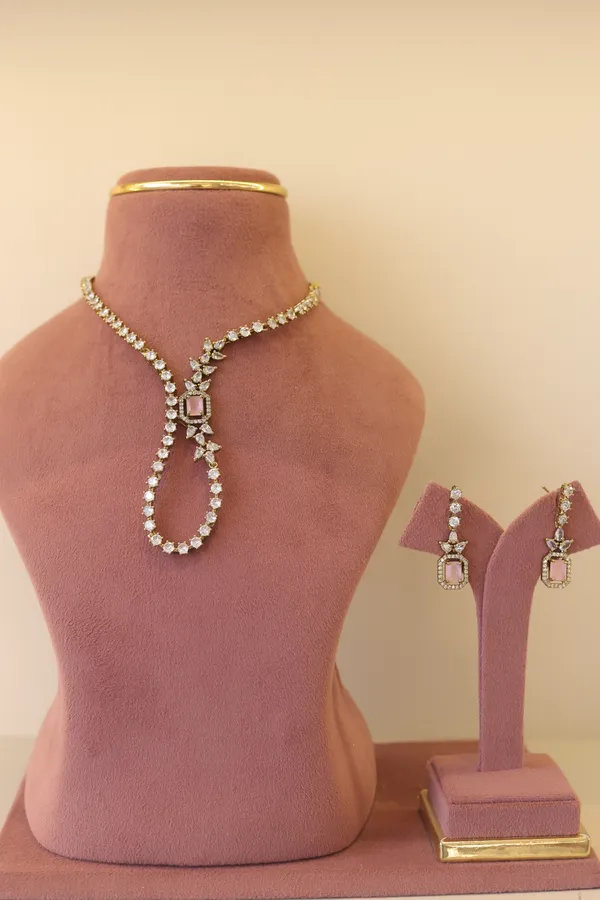 Silver-Tone_Crystal_Necklace_Set_for_Women