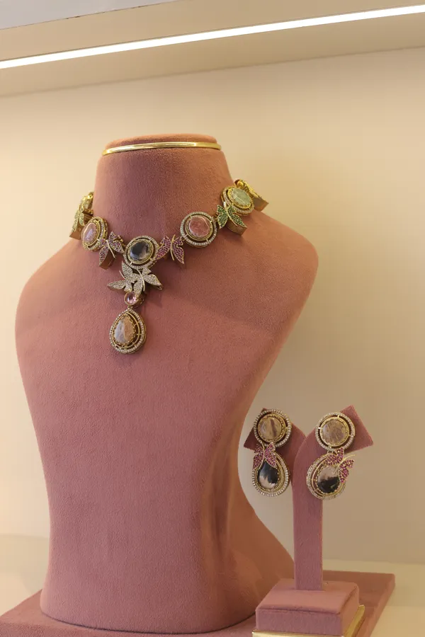 Multicolour_Stone_Necklace_And_Earrings_Set_for_Women