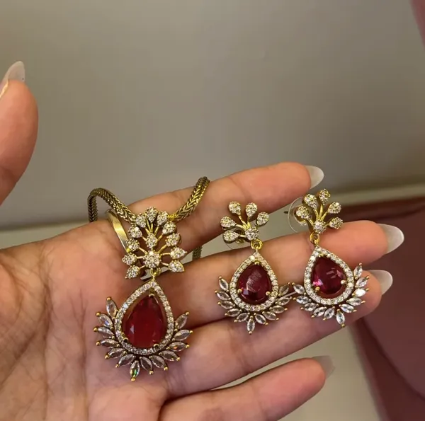 Gold_Tone__ruby_Stone_Necklace_And_Earrings_Set_for_Women