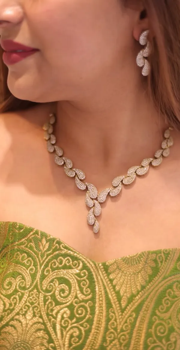 Leaf_Design_Necklace