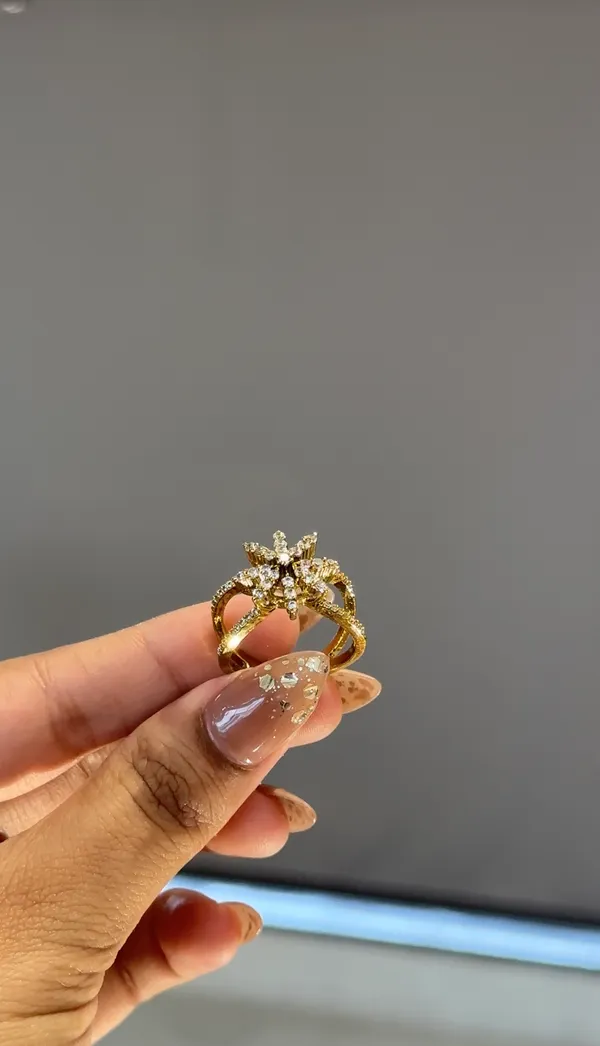 Gold_Tone_Floral_Crystal_Ring_for_Women