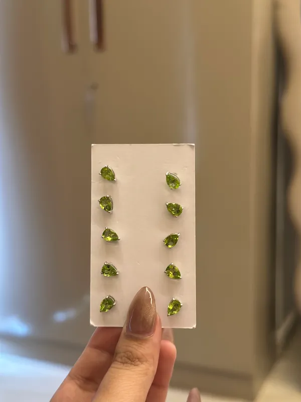 Green_Stone_Stud_Earrings_for_Women