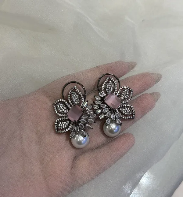 Antique_Silver_Floral_Pearl_Drop_Earrings