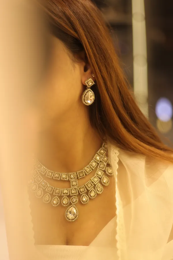 Statement_Choker_Necklace_Set_for_Women