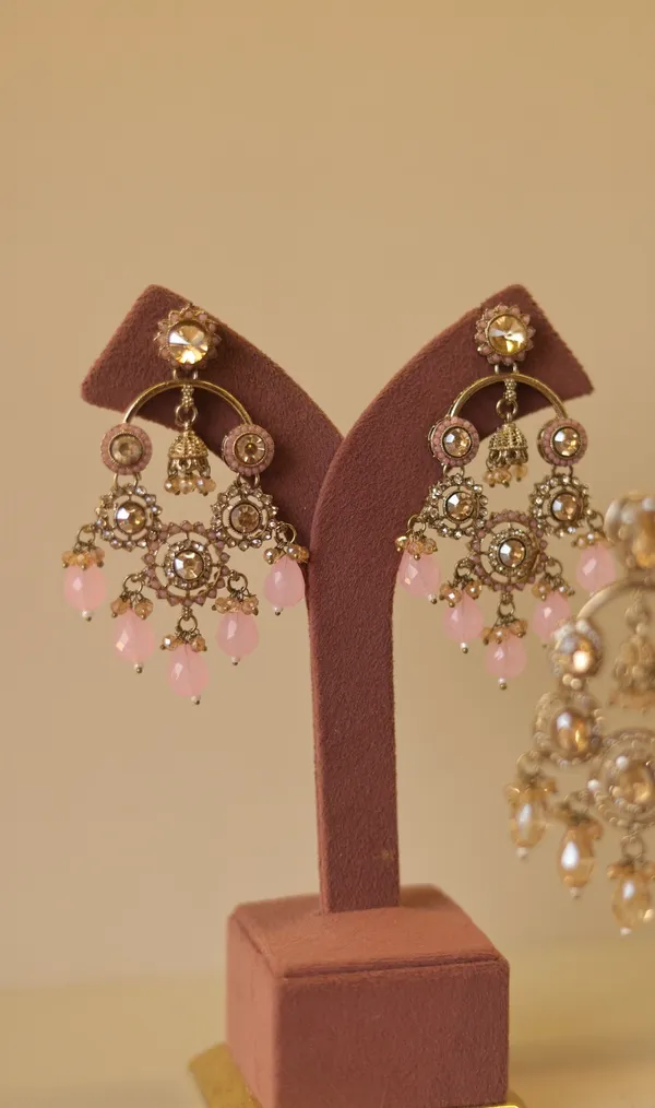 Pink_hues_earrings_