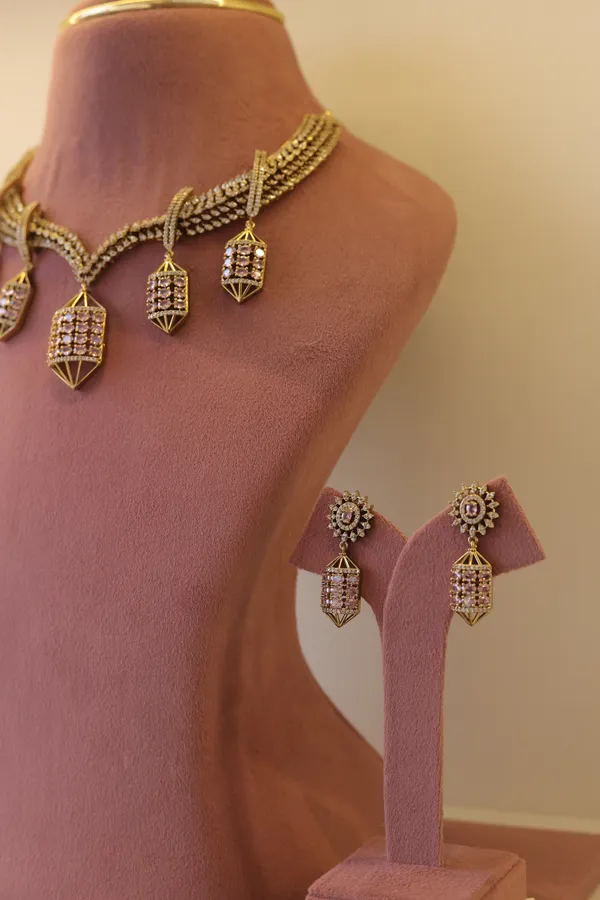 Gold_Tone_Charm_Bracelet_for_Women