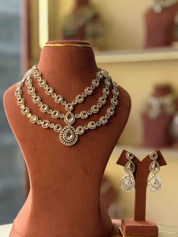 Gold_Tone_Stone_Studded_Necklace_Set_for_Women