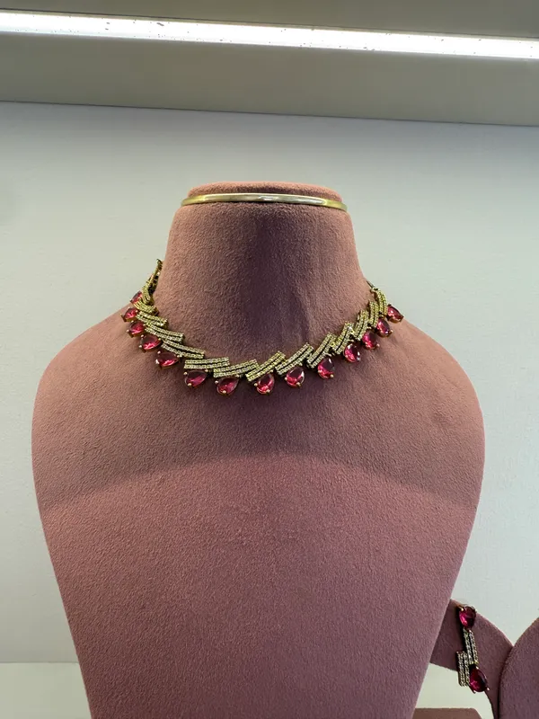 Gold_Tone_ruby_Stone_necklace_for_Women