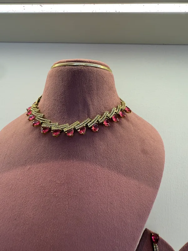 Gold_Tone_ruby_Stone_necklace_for_Women