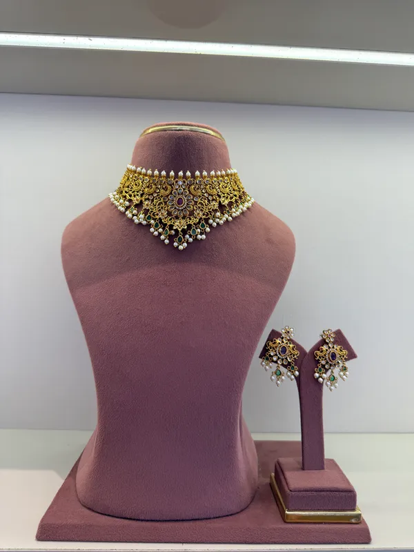 Handcrafted_18_K_Gold_Polish_Necklace_And_Earrings_Set