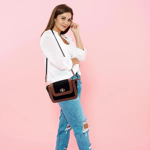 Black_And_Tan_Canvas_Premium_Sling_Bag_For_Women