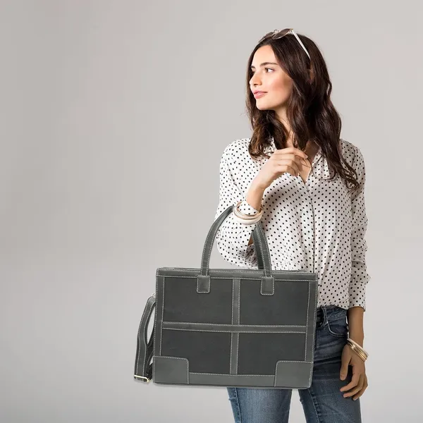 Black_Canvas_Premium_Laptop_Tote_Bag_For_Women