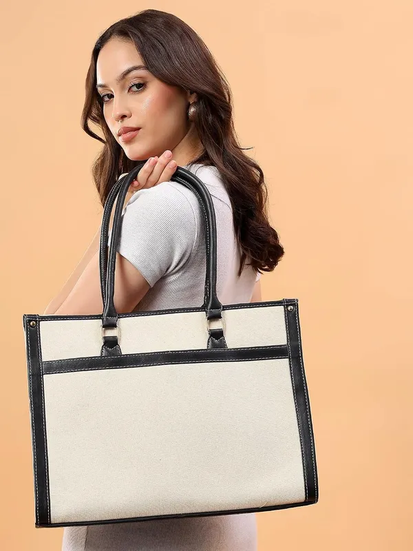 Black_And_Tan_Canvas_Premium_Laptop_Tote_Bag_For_Women