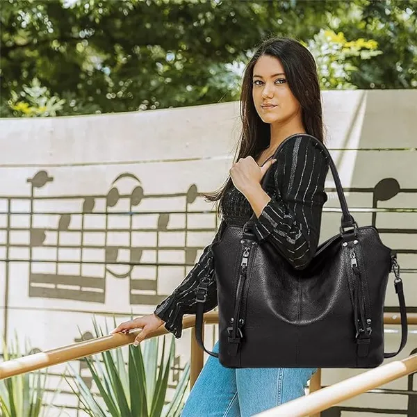 Black_Pu_Premium_Shoulder_Bag_For_Women