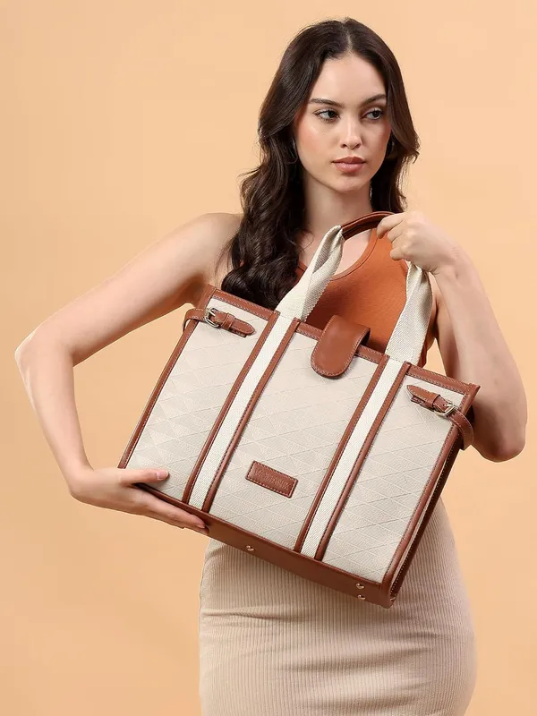 Beige_And_Tan_Pu_Premium_Laptop_Tote_Bag_For_Women