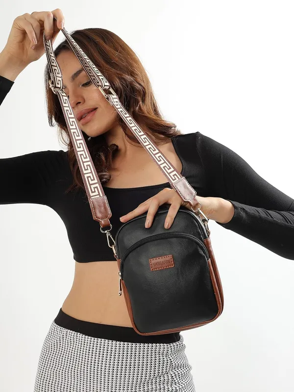 Black_And_Tan_Pu_Premium_Sling_Bag_For_Women