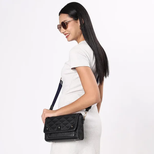 Black_Pu_Premium_Sling_Bag_For_Women