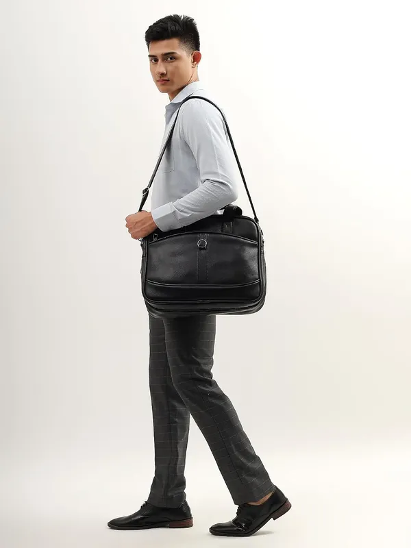 Black_Pu_Premium_Laptop_Tote_Bag_For_Men