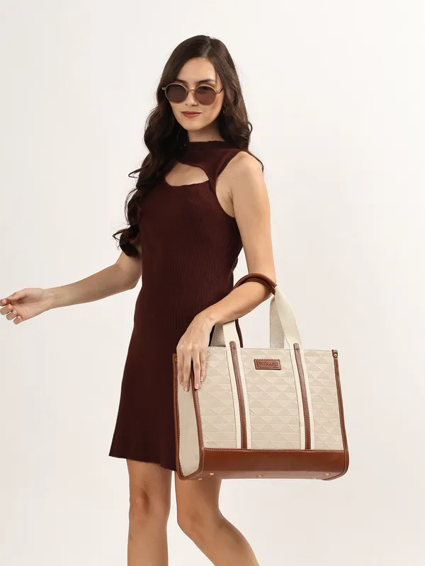 Beige_And_Tan_Pu_Premium_Laptop_Tote_Bag_For_Women