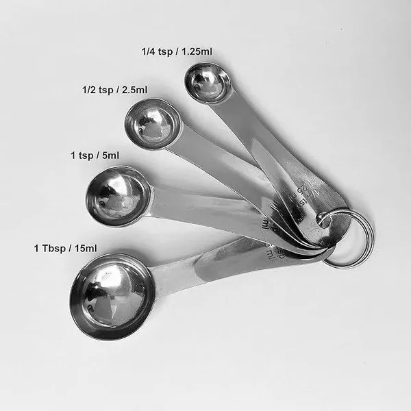 Silver_Stainless_Steel_Classic_Engraved_Measuring_Spoon_Set