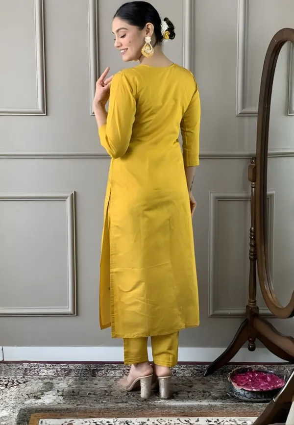 Drishti_Fashion_Embroidered_Kurta,_Salwar_&_Dupatta_Set_()