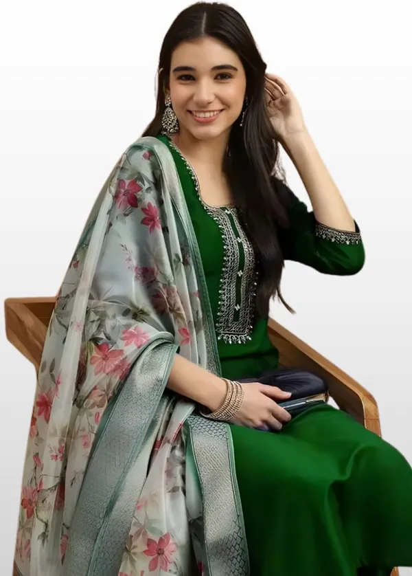 Drishti_Fashion_Embroidered_Kurta,_Salwar_&_Dupatta_Set_()