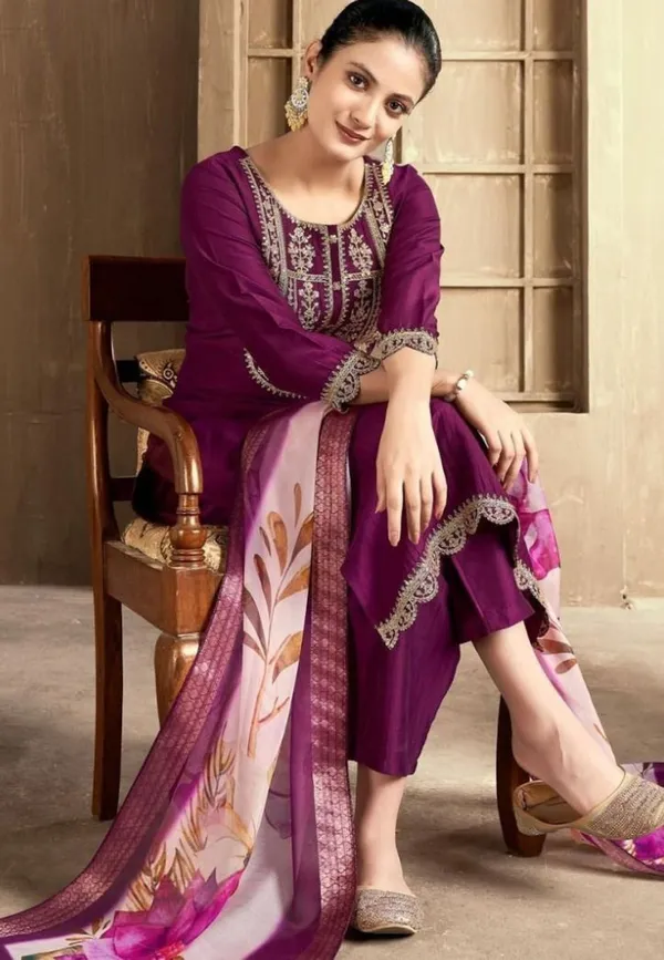 Drishti_Fashion_Embroidered_Kurta,_Salwar_&_Dupatta_Set_()