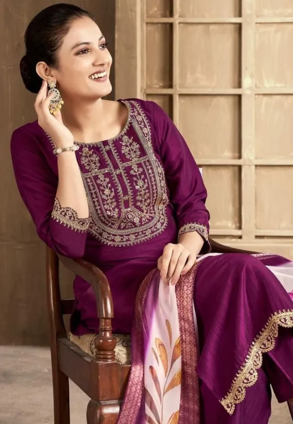 Drishti_Fashion_Embroidered_Kurta,_Salwar_&_Dupatta_Set_()