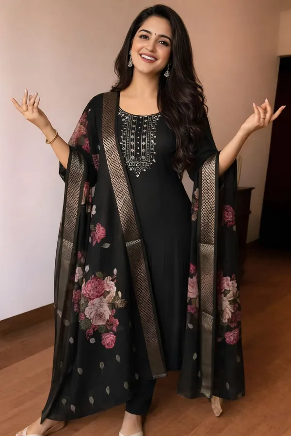 Drishti_Fashion_Embroidered_Kurta,_Salwar_&_Dupatta_Set_()