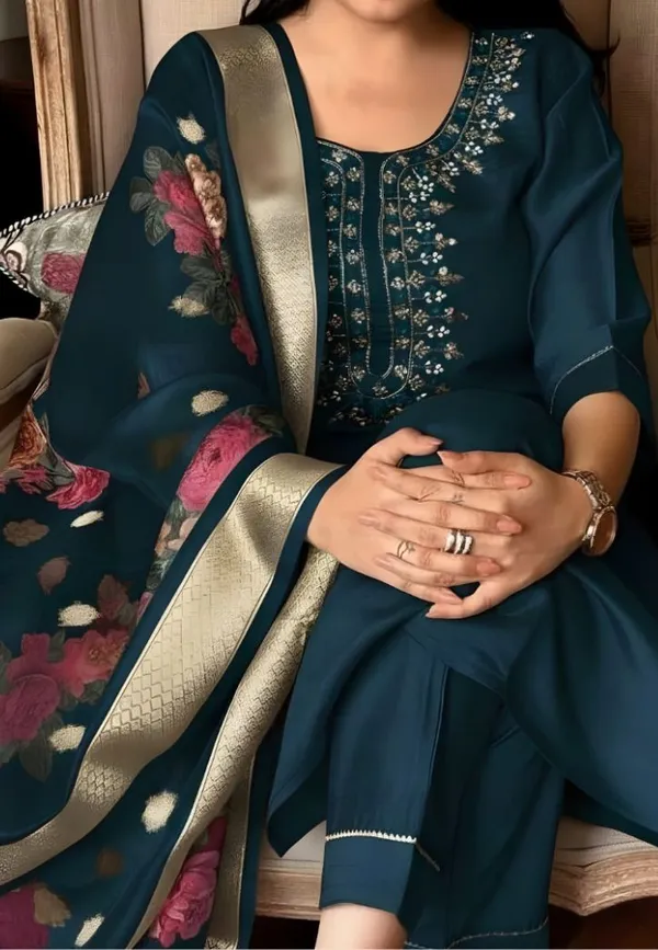 Drishti_Fashion_Embroidered_Kurta,_Salwar_&_Dupatta_Set_()