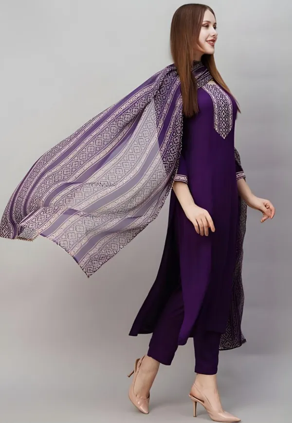 Drishti_Fashion_Embroidered_Kurta,_Salwar_&_Dupatta_Set_()