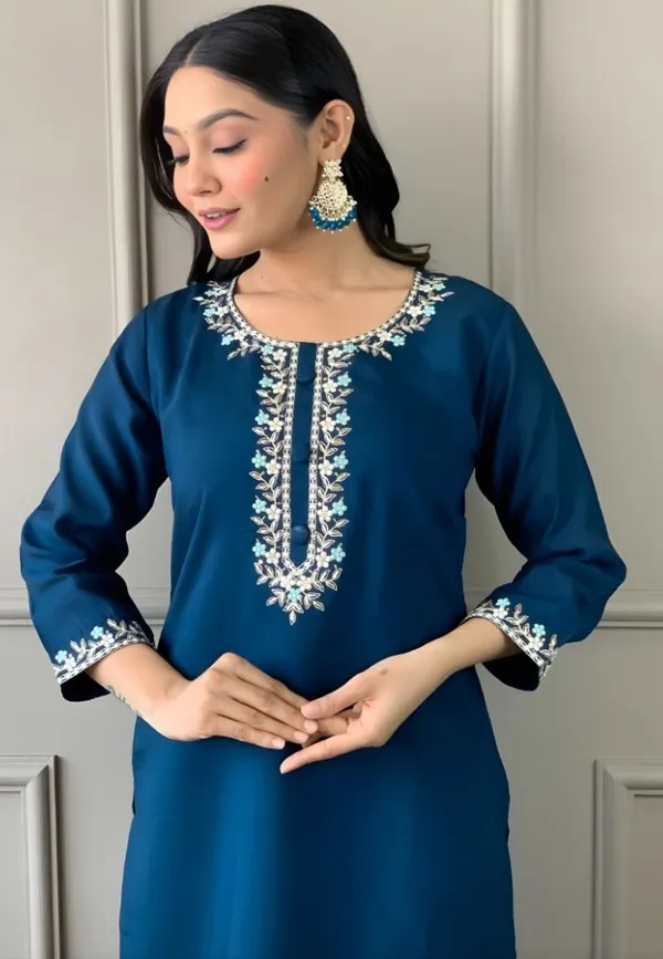 Drishti_Fashion_Embroidered_Kurta,_Salwar_&_Dupatta_Set_()