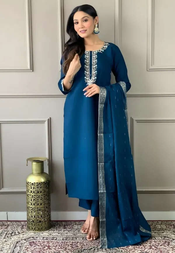 Drishti_Fashion_Embroidered_Kurta,_Salwar_&_Dupatta_Set_()