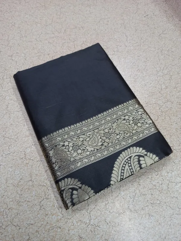 Black_Banarasi_Silk_Saree_with_Antique_Gold_Zari_Border
