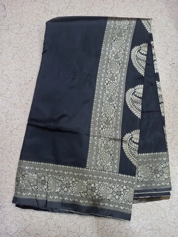 Black_Banarasi_Silk_Saree_with_Antique_Gold_Zari_Border