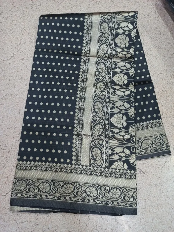 Black_Banarasi_Style_Saree_with_Golden_Zari_Border