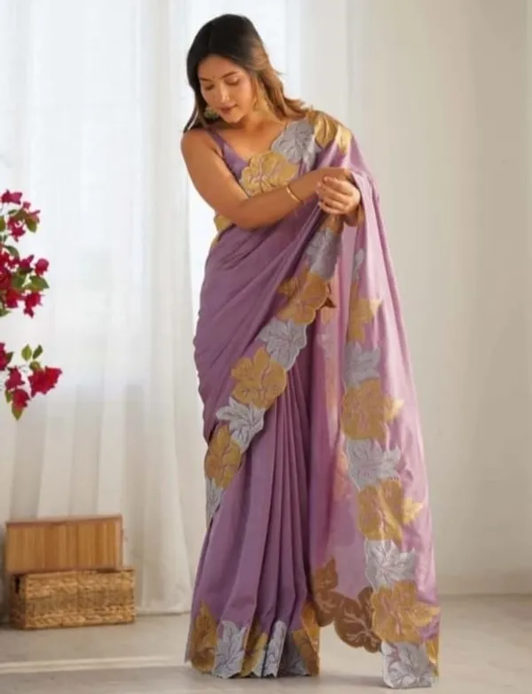 Blush_Mauve_Floral_Border_Saree