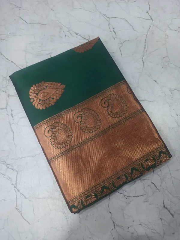 Elegant_Black_Copper_Zari_Silk_Saree