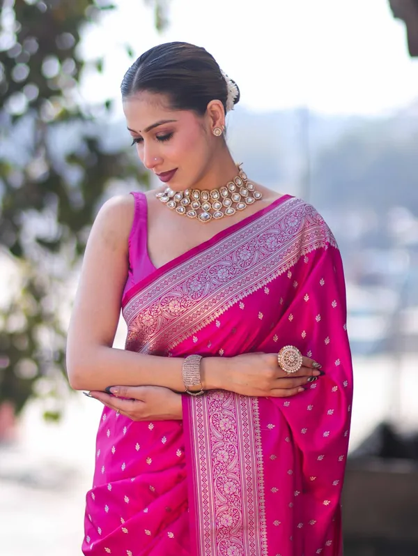Royal_Pink_Banarasi_Silk_Saree_with_Woven_Zari_Border