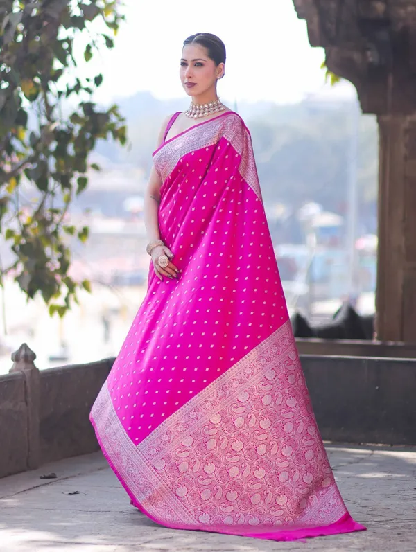 Royal_Pink_Banarasi_Silk_Saree_with_Woven_Zari_Border