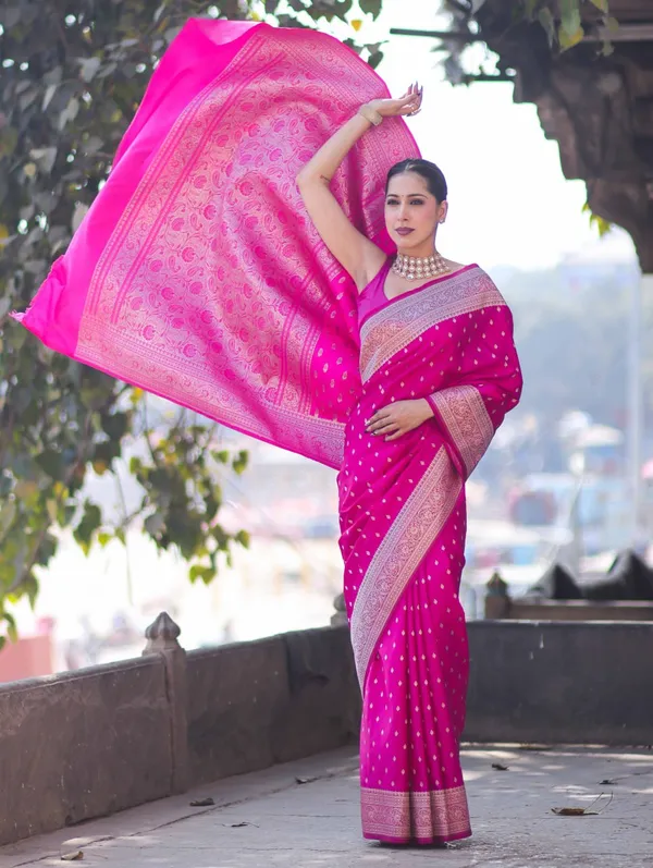 Royal_Pink_Banarasi_Silk_Saree_with_Woven_Zari_Border