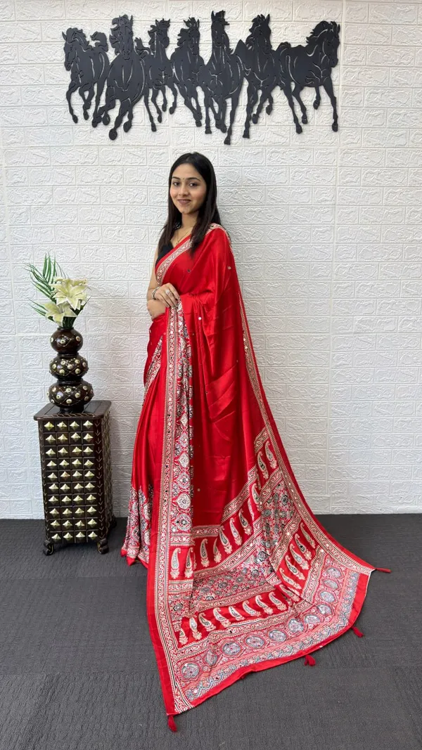 Women’s_Bright_Red_Printed_Designer_Saree_with_Traditional_Paisley_Border