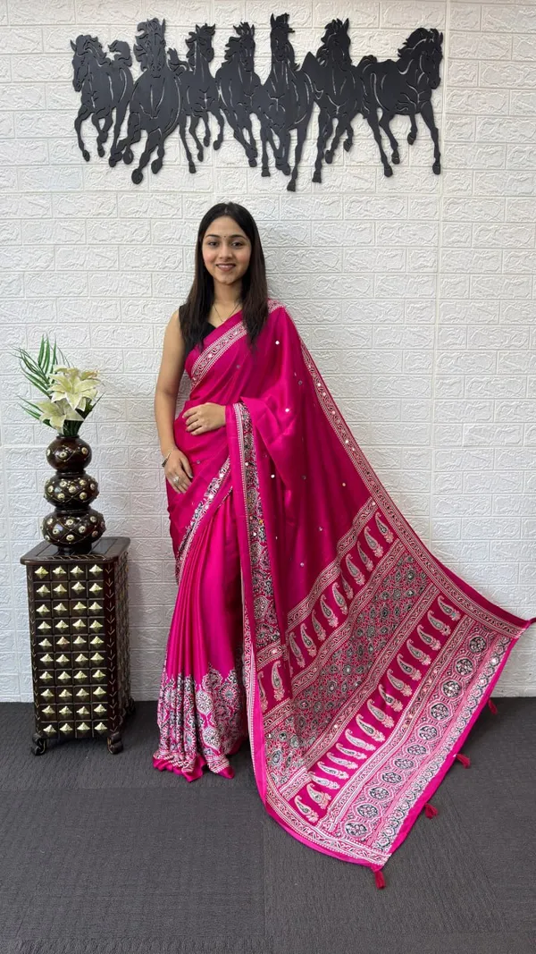 Women’s_Rani_Pink_Printed_Designer_Saree_with_Traditional_Paisley_Border