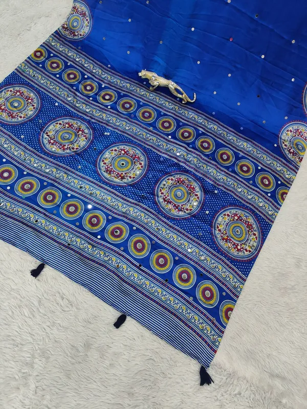 Women’s_Royal_Blue_Printed_Designer_Saree_with_Traditional_Circular_Motif_Border